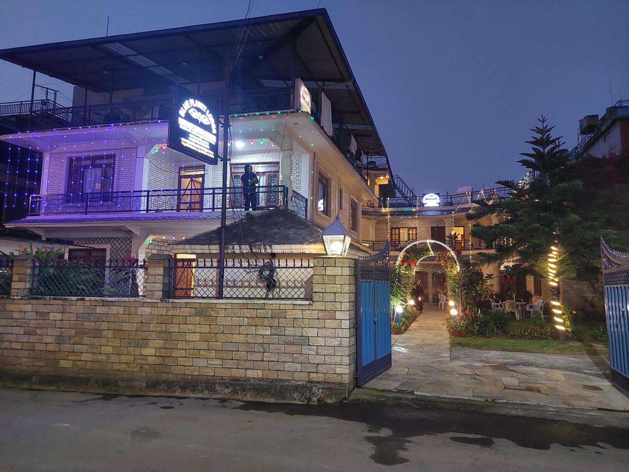Blue Planet Lodge & Restaurant 포카라 외부 사진